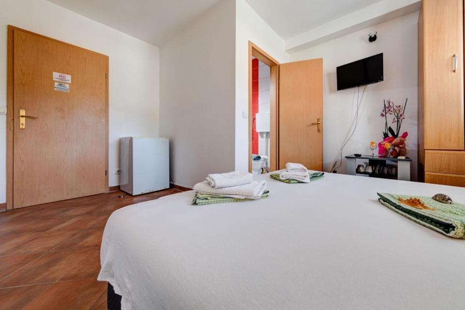 Sunny Grapes Apartments Budva Phòng bức ảnh